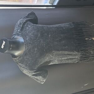 Stylish Black Fringe Tee Acid Wash Small